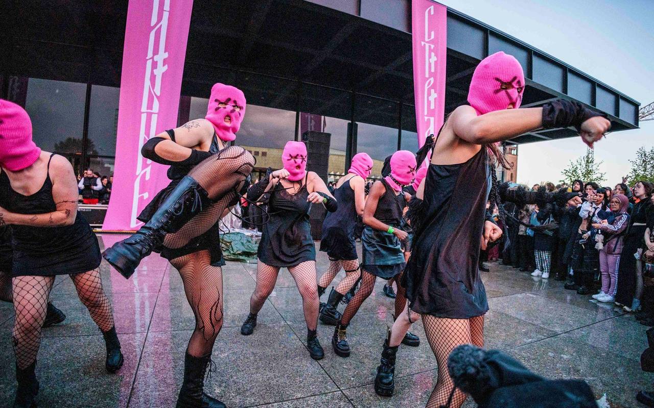 Performance "Rage" des Kollektivs Pussy Riot
